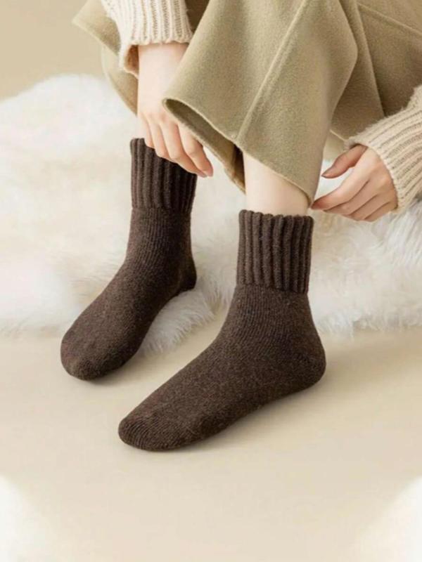 Women's Cozy Solid Mid-Calf Socks (4 Pairs) – Soft, Warm & Everyday Comfort